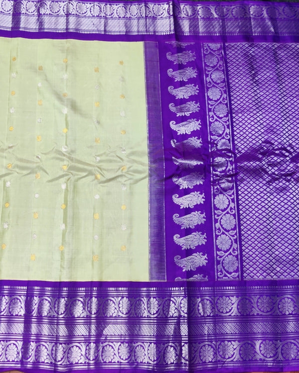 Gadwal Kuttu handloom Pure silk saree - GPS120 alternate view