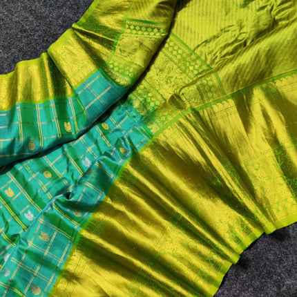 Gadwal Pure silk check Saree - GPS57