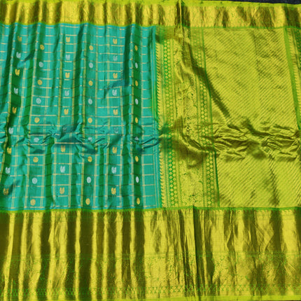 Gadwal Pure silk check Saree - GPS57