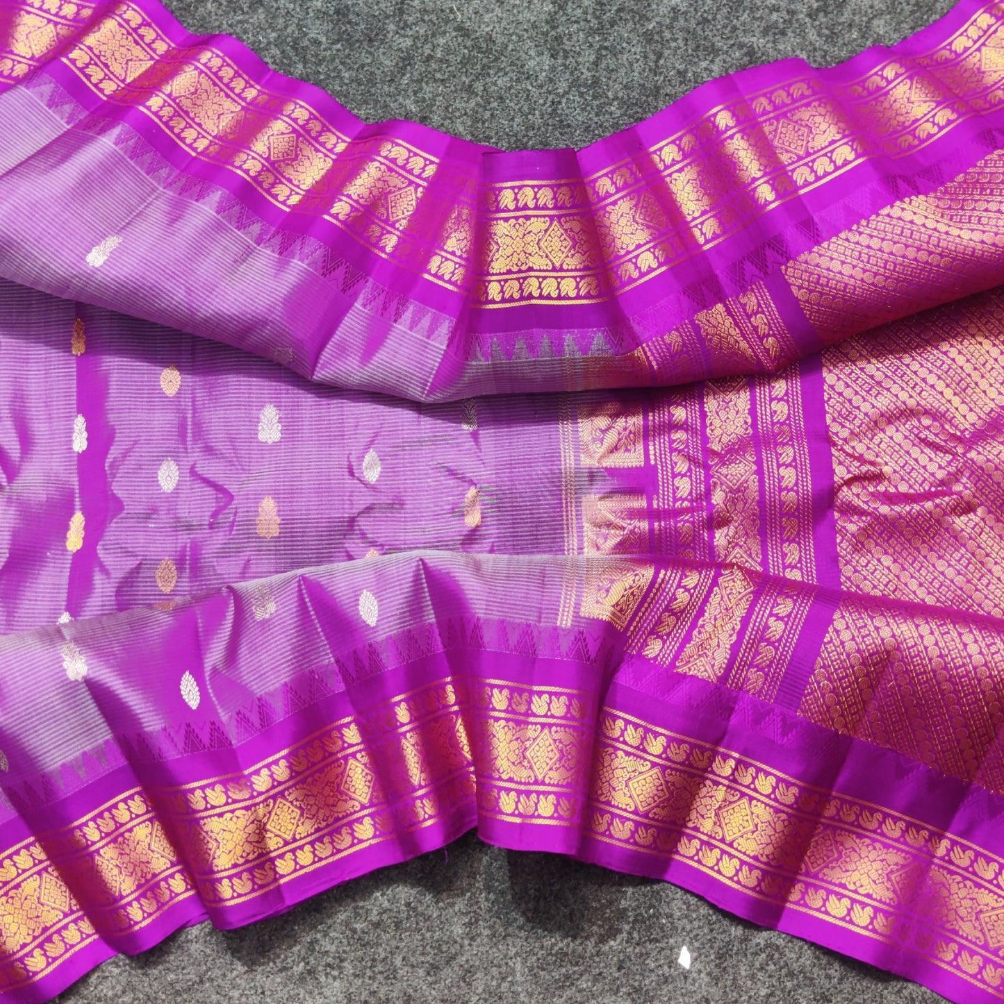 Gadwal pure silk saree - GPS84