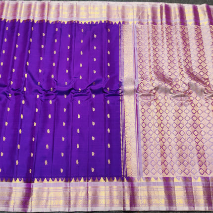 Gadwal handloom small border Pure silk saree - GPS215