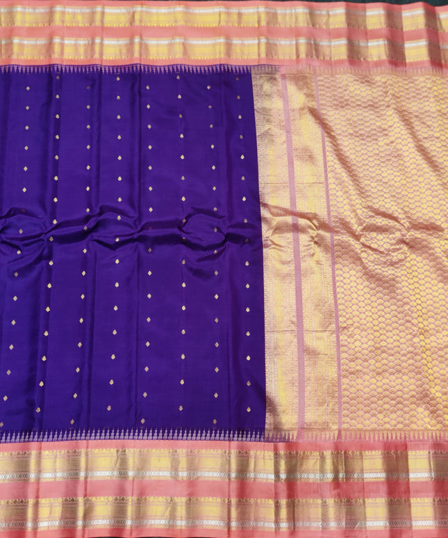 Gadwal small border Pure Silk saree - GPS183