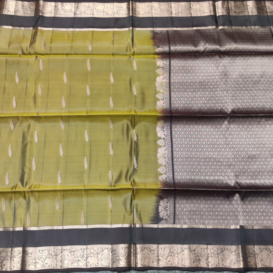 Vintage Lightweight Gap border pattu - LWP263