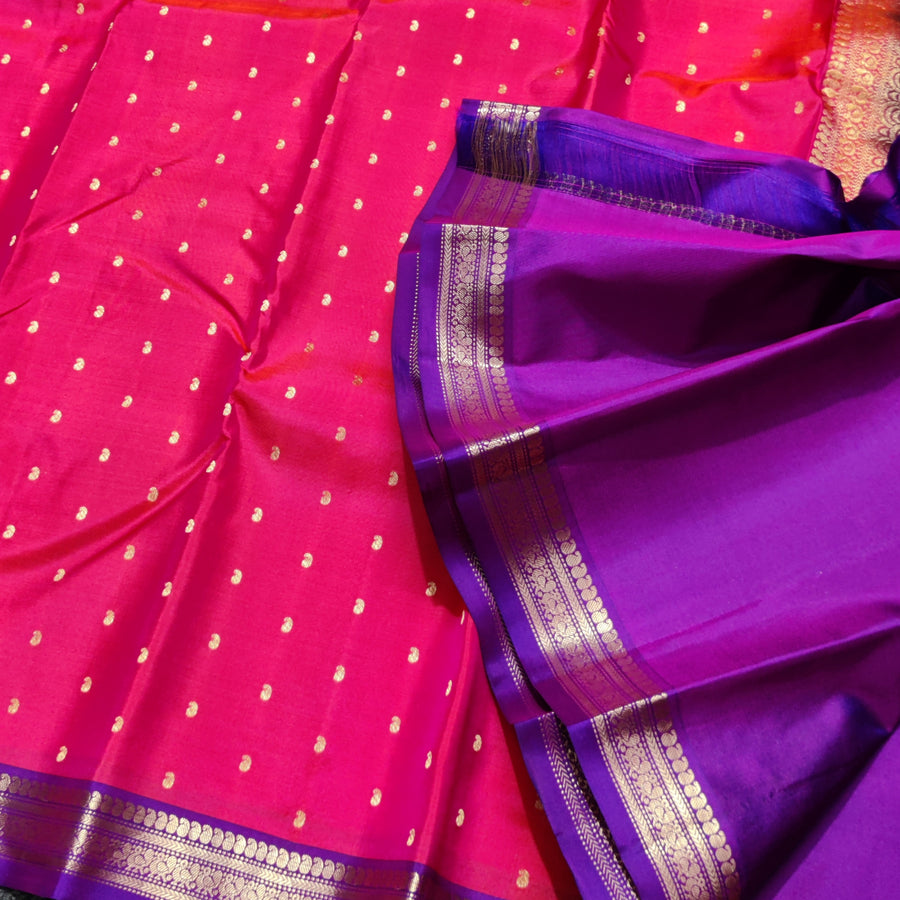 Kanchi pattu small border saree - KMP248