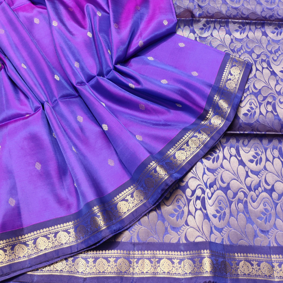 Vintage Lightweight small border pattu - LWP425