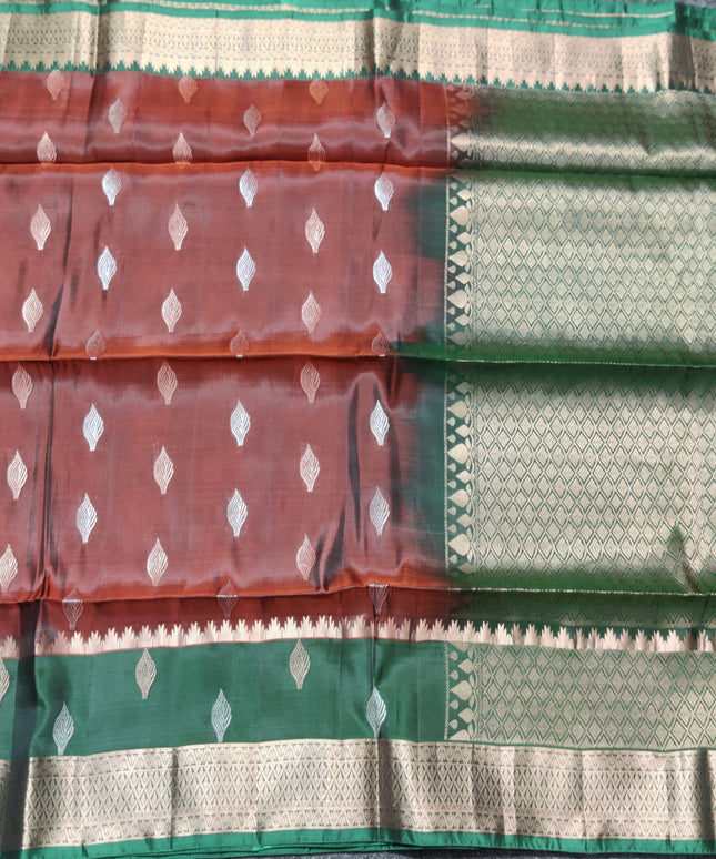 Lightweight pattu Scurt Border Saree - LWP85