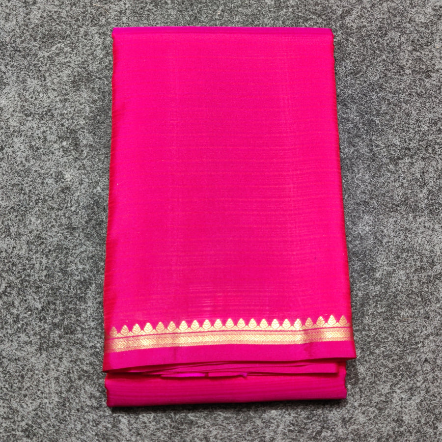Kanchi pattu small border saree - KMP332