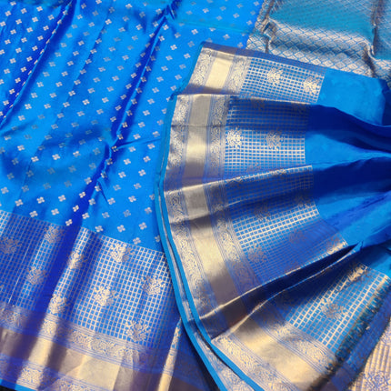 Kanchi pure vintage silk Saree - KMP3001