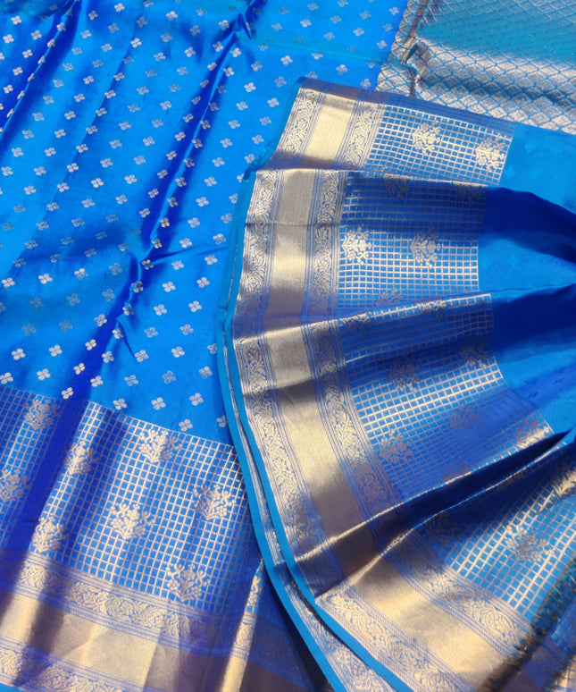 Kanchi pure vintage silk Saree - KMP3001