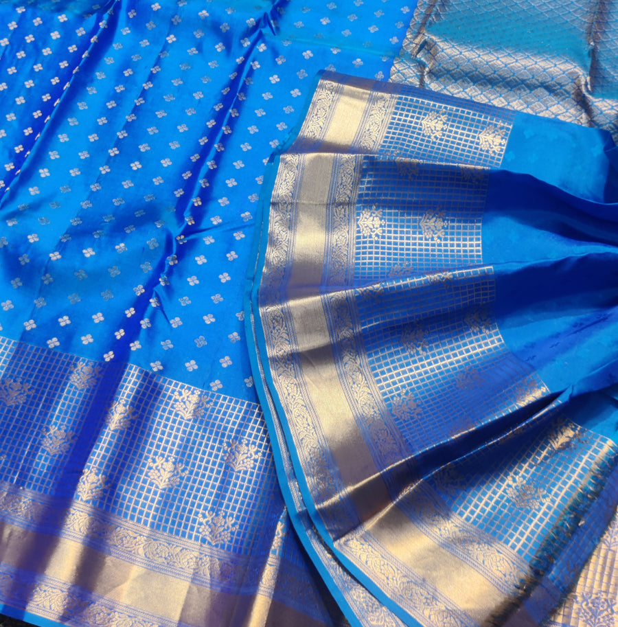Kanchi pure vintage silk Saree - KMP3001