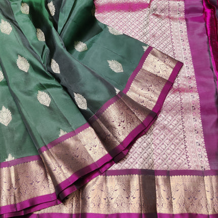 Kanchi pattu Small border saree - KMP93
