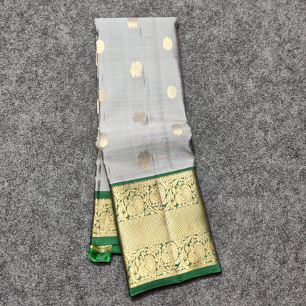 Kanchi Vintage Small border pattu - KMP170