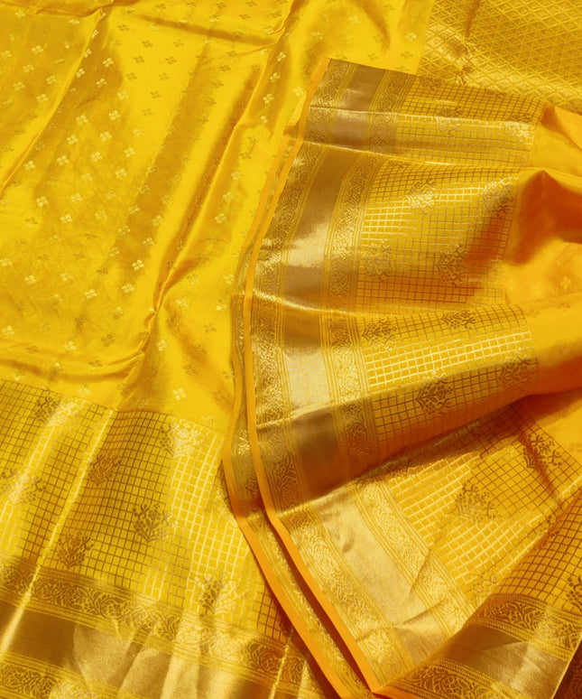 Kanchi pure vintage silk Saree - KMP3008