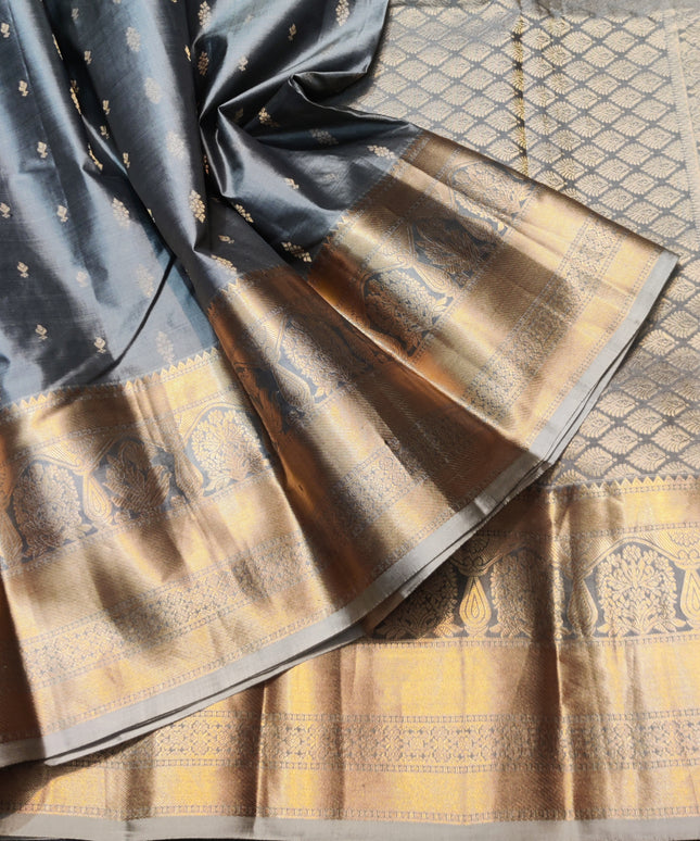 Kanchi pure vintage silk Saree - KMP3004