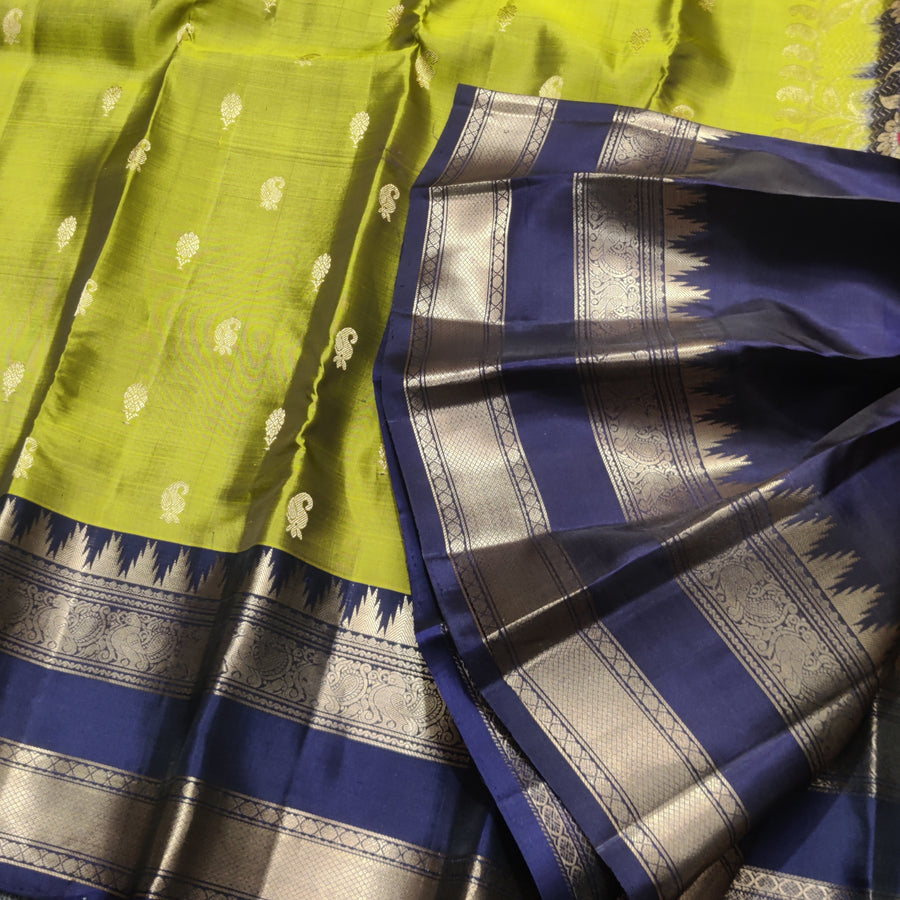 Kanchi Vintage Gap border pattu - KMP349