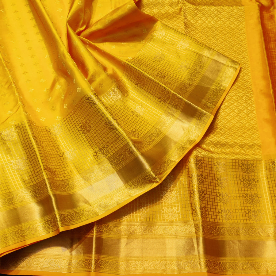 Kanchi pure vintage silk Saree - KMP3008