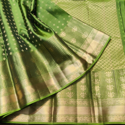 Kanchi pure vintage silk Saree - KMP3010