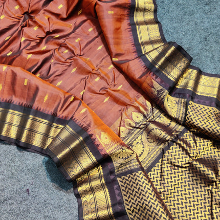 Gadwal small border Handloom saree - GPS88