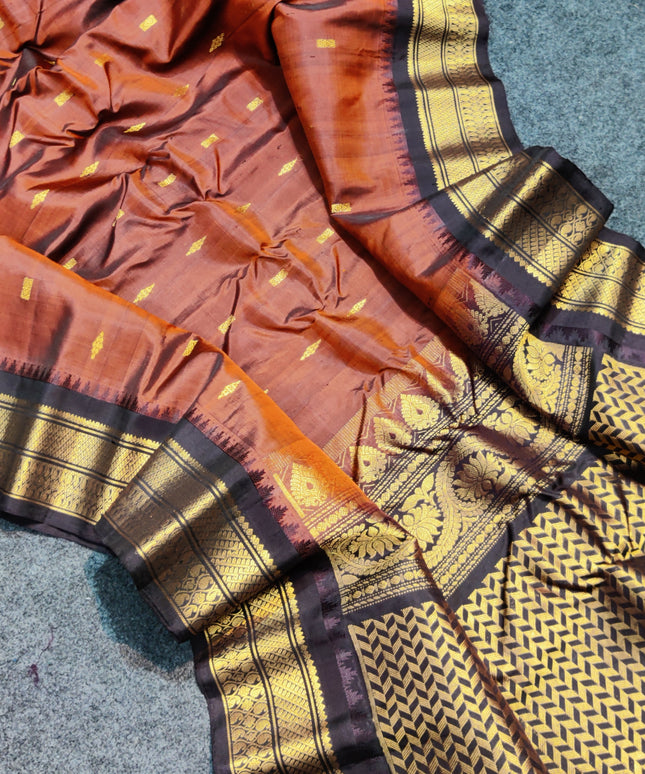 Gadwal small border Handloom saree - GPS88