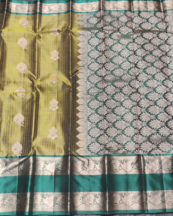 Kanchi Vintage Gap border pattu - KMP343 alternate view