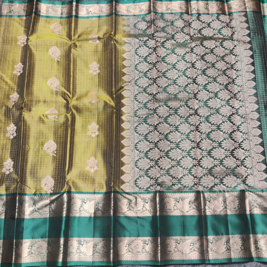 Kanchi Vintage Gap border pattu - KMP343