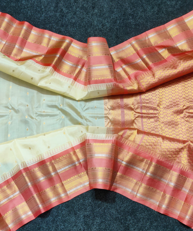 Gadwal small border Pure Silk saree - GPS184