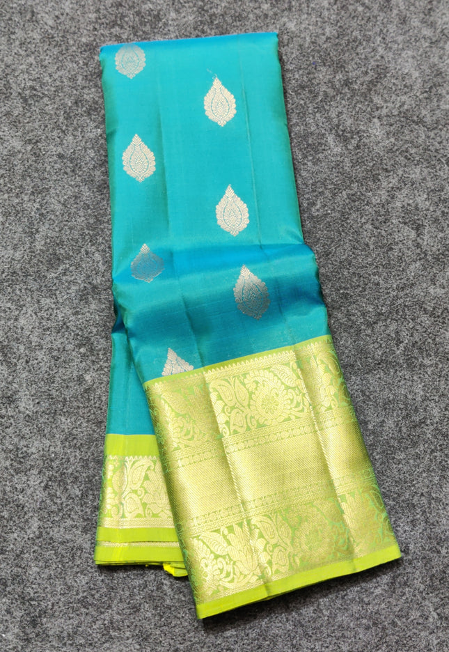 Kanchi Vintage Small border pattu - KMP166