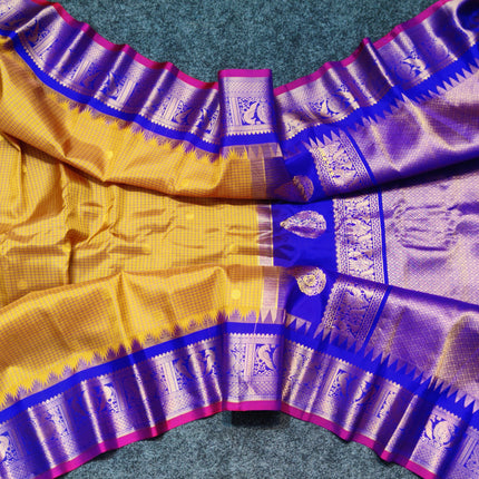 Gadwal Pure silk check Saree - GPS30