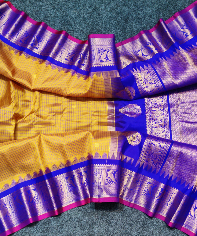 Gadwal Pure silk check Saree - GPS30