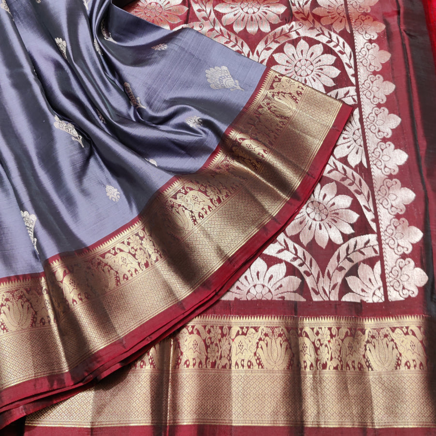 Kanchi Vintage Small border pattu - KMP80