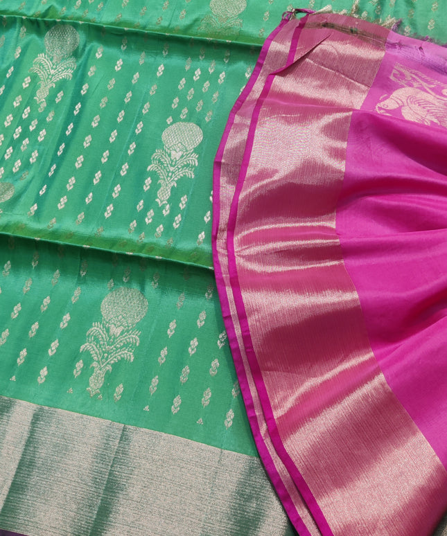 Uppada Lightweight Pattu - LWP1099