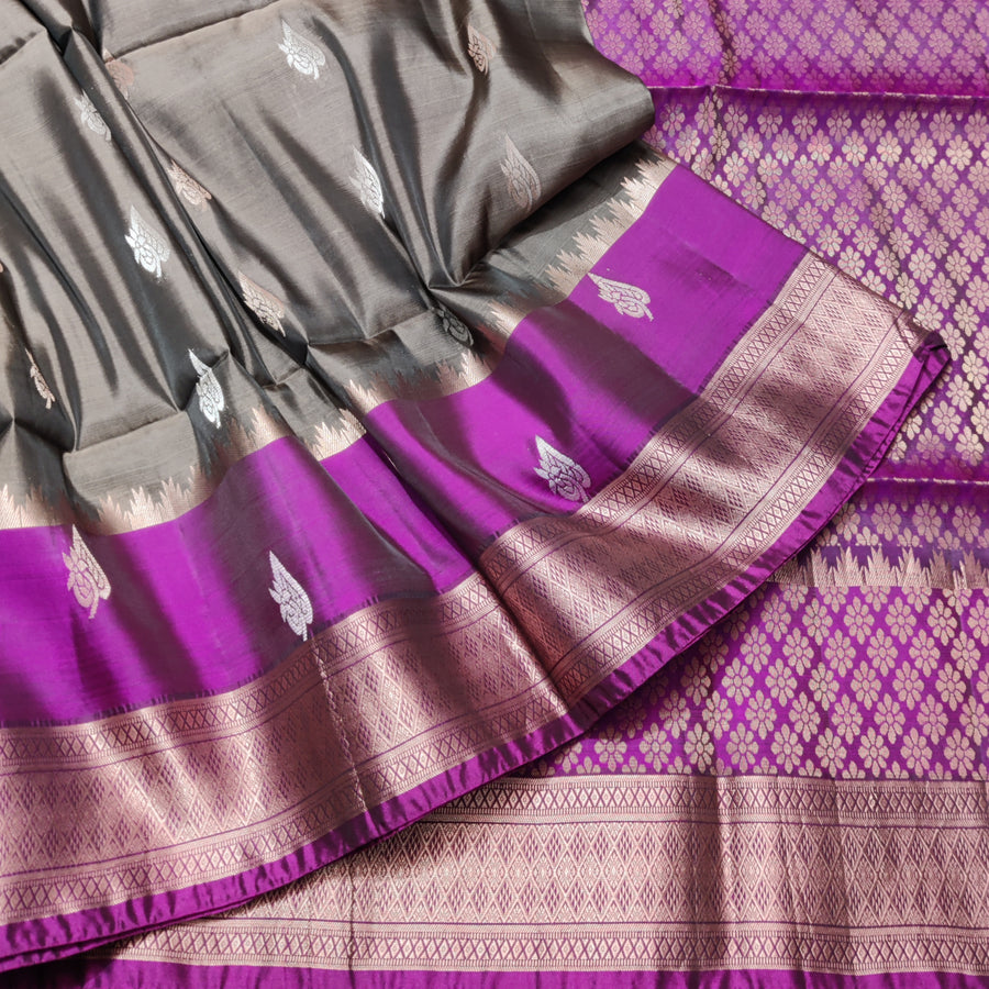 Lightweight pattu Scurt Border Saree - LWP09