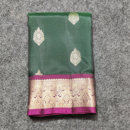 Kanchi pattu Small border saree - KMP93