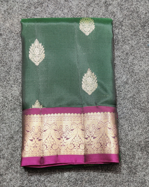 Kanchi pattu Small border saree - KMP93