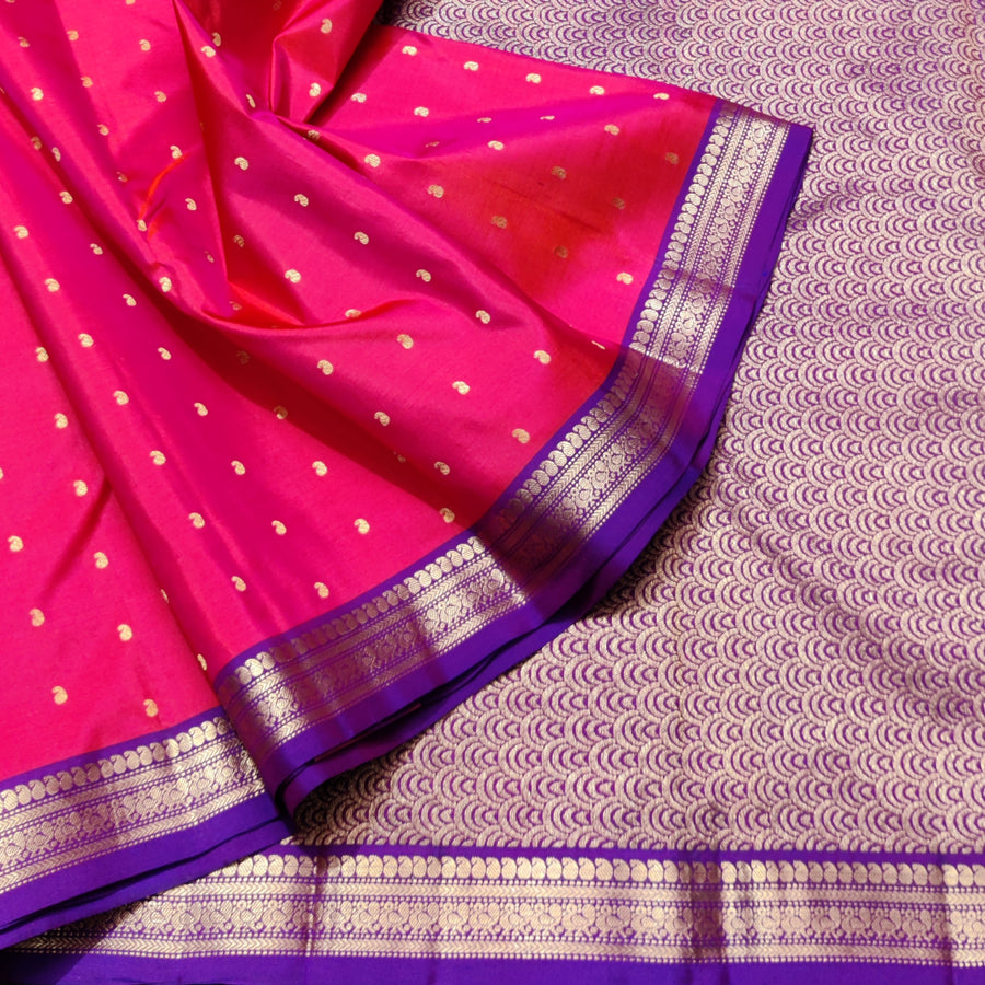 Kanchi pattu small border saree - KMP248
