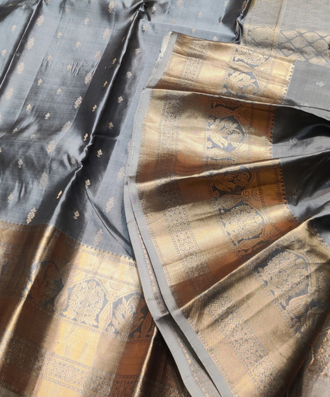 Kanchi pure vintage silk Saree - KMP3004