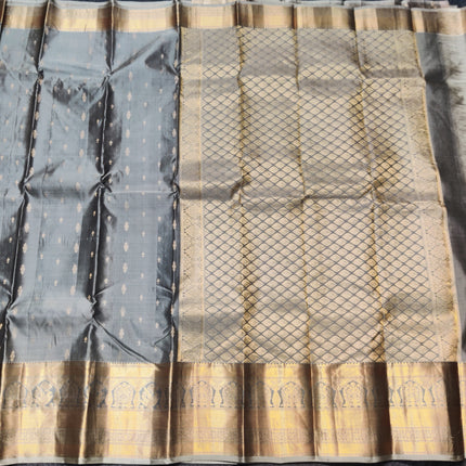 Kanchi pure vintage silk Saree - KMP3004