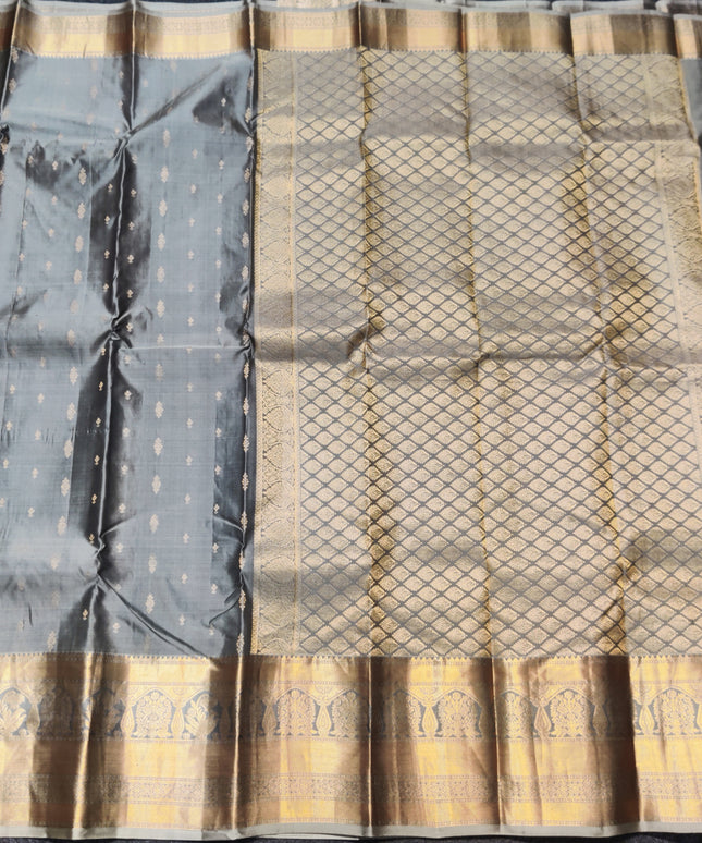 Kanchi pure vintage silk Saree - KMP3004