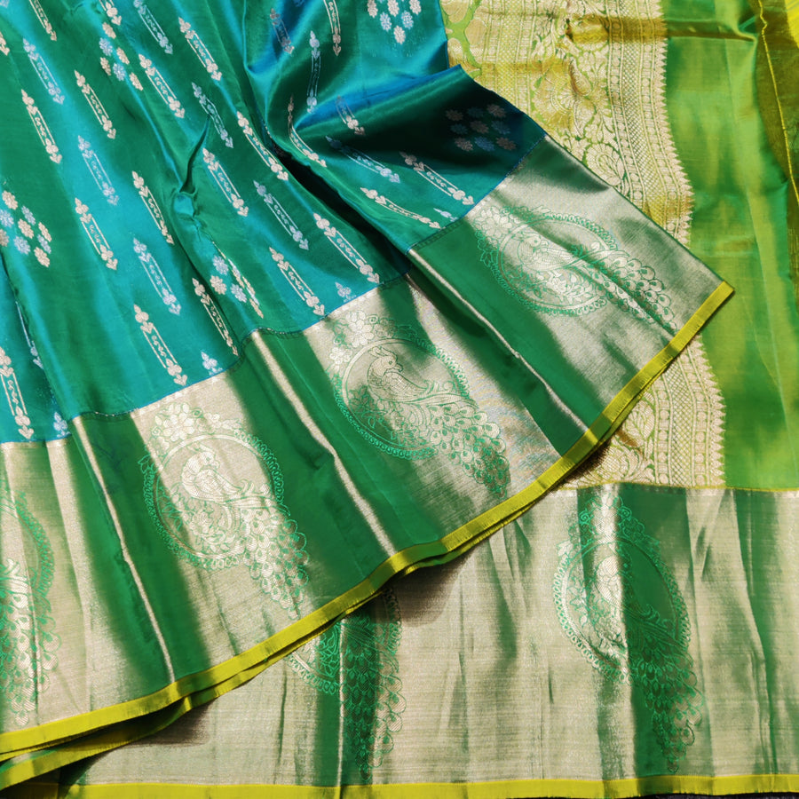 Lightweight pattu Scurt Border Saree - LWP415