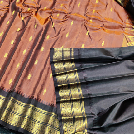 Gadwal small border Handloom saree - GPS88