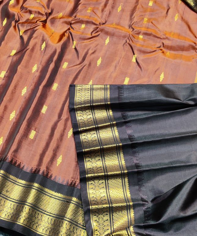 Gadwal small border Handloom saree - GPS88