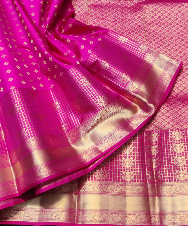 Kanchi pure vintage silk Saree - KMP3002