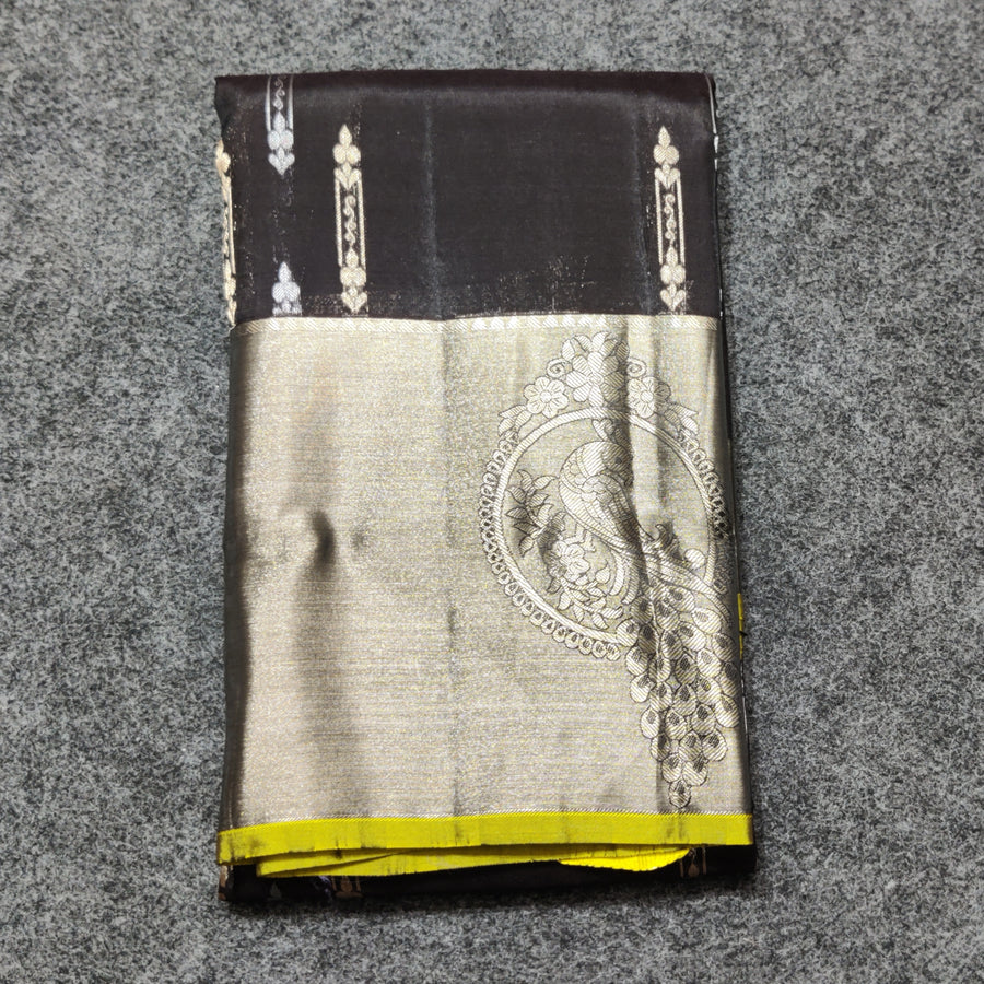 Lightweight pattu Scurt Border Saree - LWP407