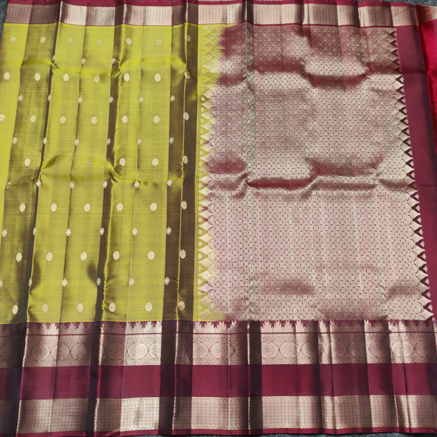 Kanchi Vintage Gap border pattu - KMP297