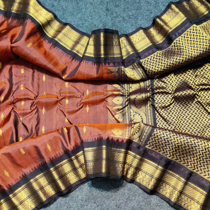 Gadwal small border Handloom saree - GPS88