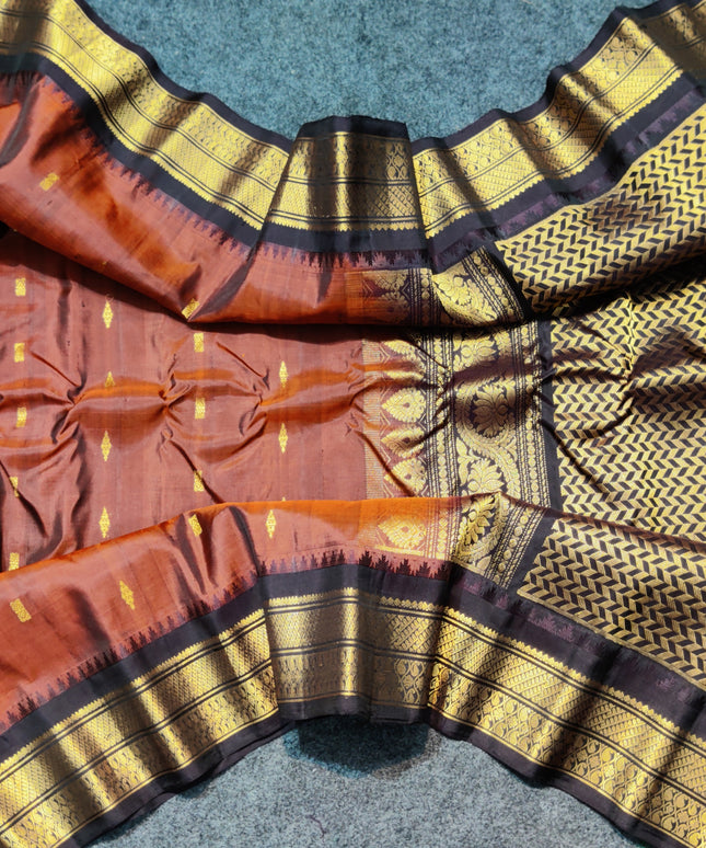 Gadwal small border Handloom saree - GPS88