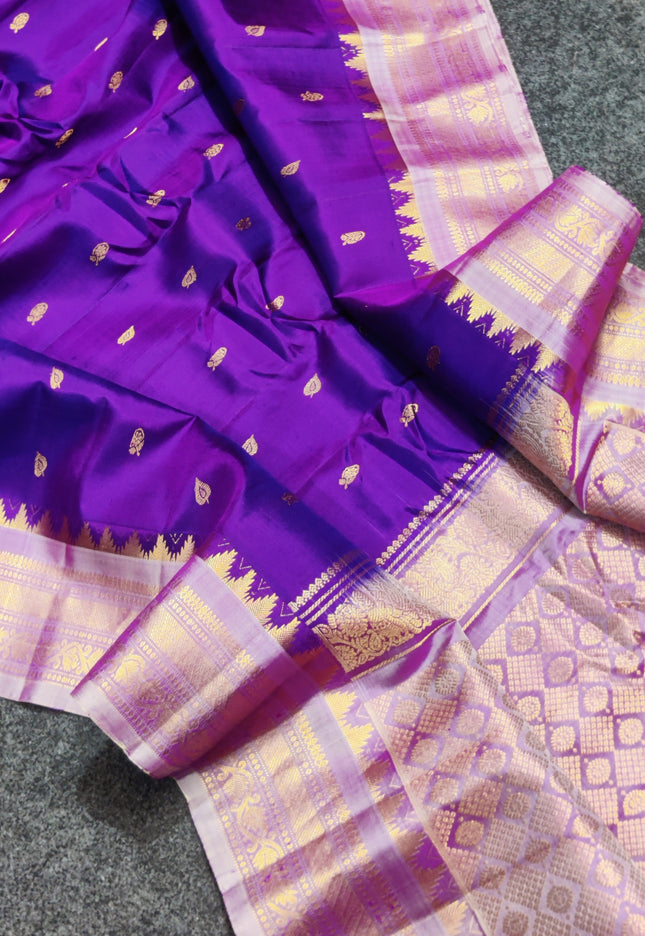 Gadwal handloom small border Pure silk saree - GPS215