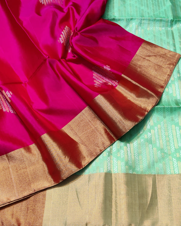 Uppada Lightweight Pattu - LWP2080