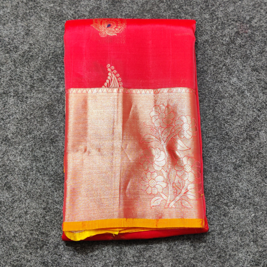 Lightweight pattu Scurt Border Saree - LWP404