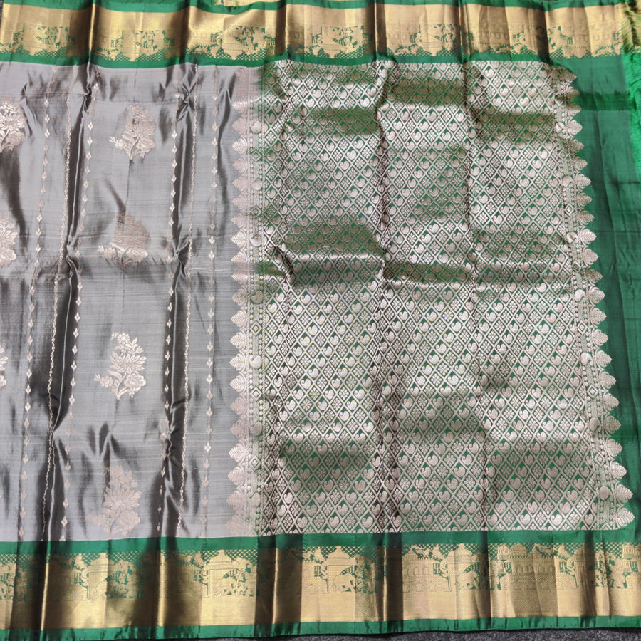 Kanchi Vintage Small border pattu - KMP81